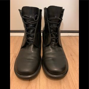 Men’s leather boots